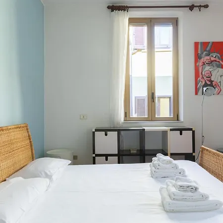 Guesthero - Navigli Area Apartamento Milão